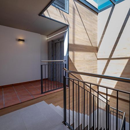 Limehome Barcelona Placa Pirineus L'Hospitalet de Llobregat Exterior foto