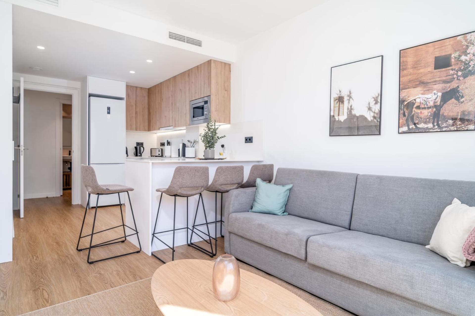Limehome Barcelona Placa Pirineus L'Hospitalet de Llobregat Exterior foto